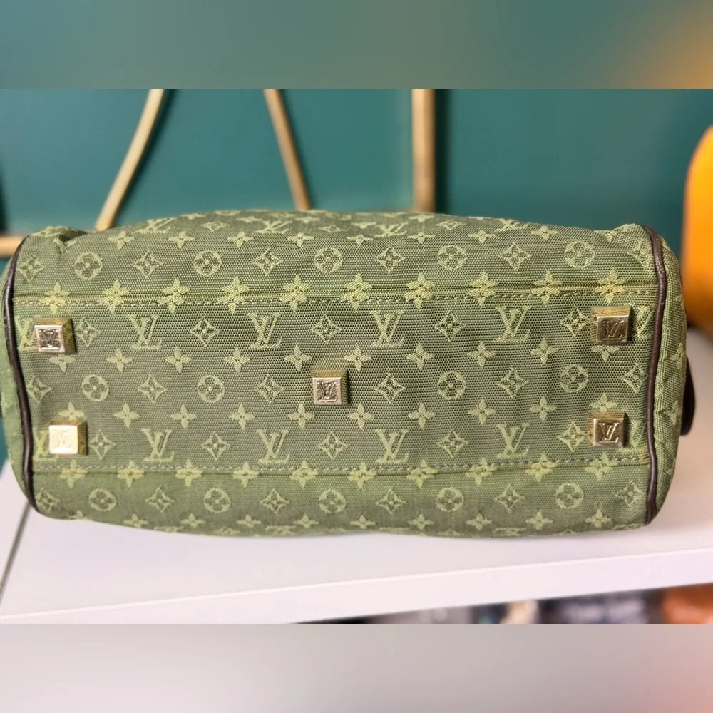 Louis Vuitton Green Mini Lin Josephine PM - Picture 6 of 13